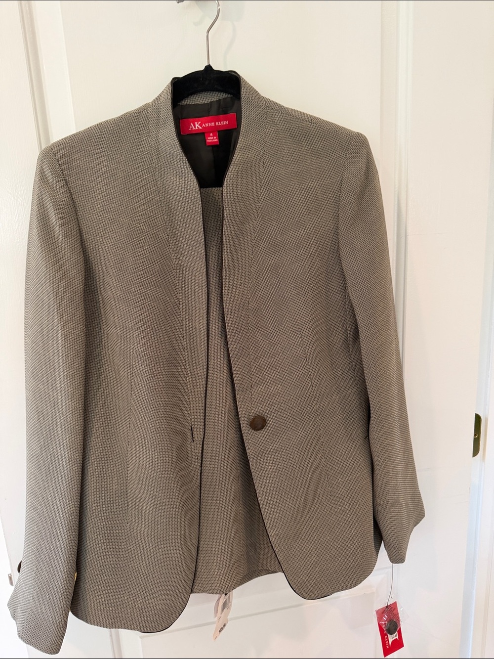Anne Klein Taupe Textured Collarless Blazer